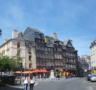 Centro histórico de Rennes, França _________________________ Fonte: ARCATerra